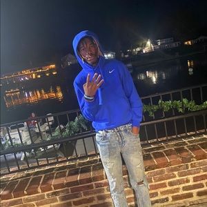 Meet your Posher, Malik